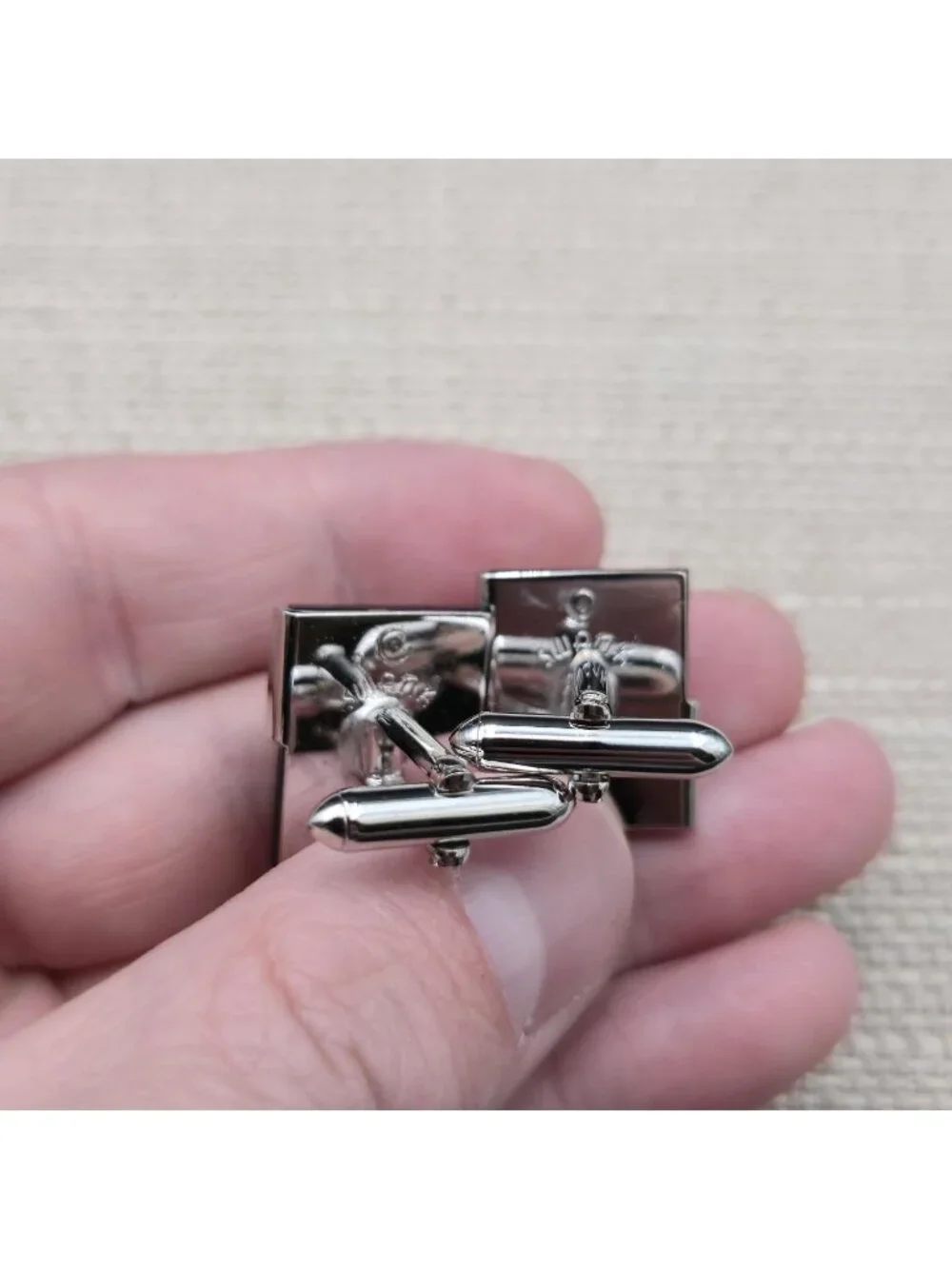 Treble Clef Music Cufflinks, Black Enamel Silver Tone Musician Gift A8135